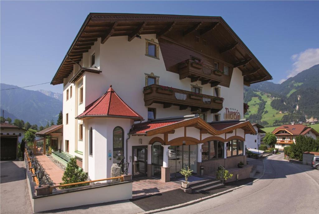 Hotel Theresia Ramsau im Zillertal Ngoại thất bức ảnh