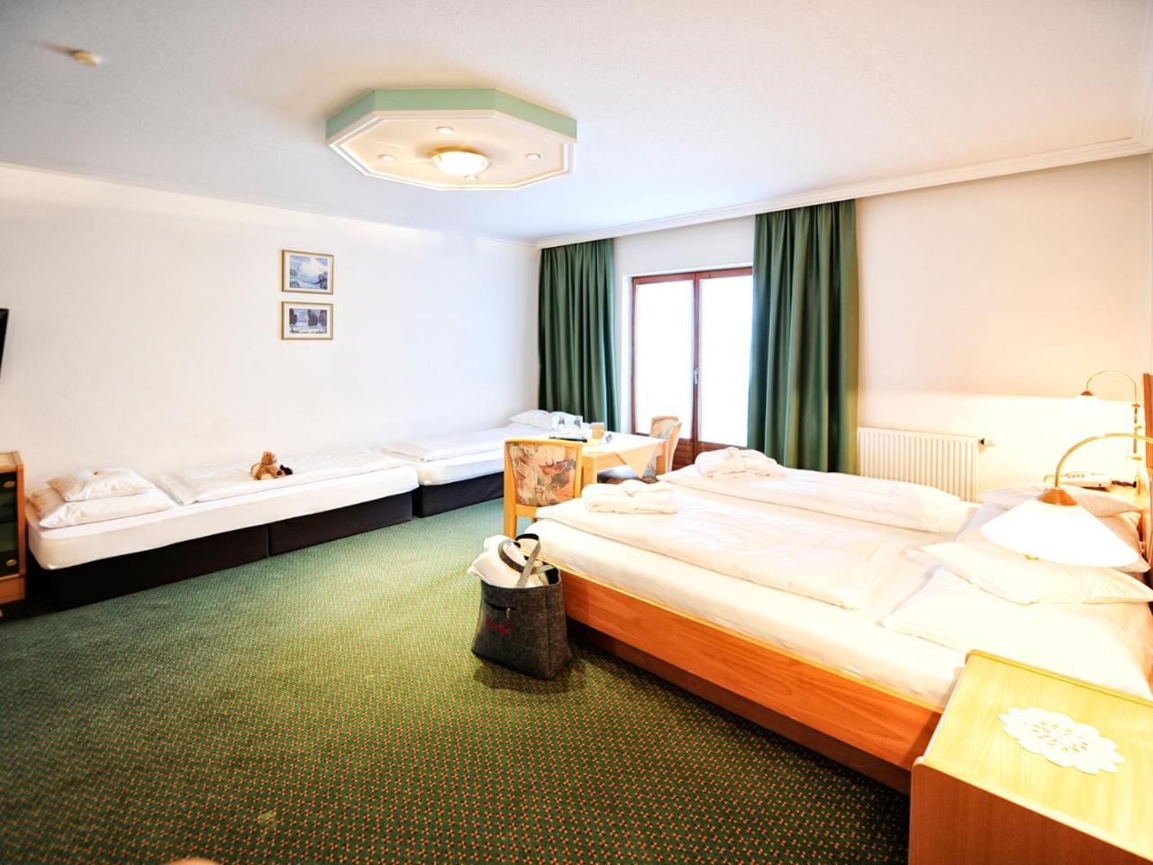 Hotel Theresia Ramsau im Zillertal Ngoại thất bức ảnh